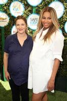 los angeles, 5 aprile - draw barrymore, ciara al safe kids day los angeles 2014 al lotto il 5 aprile 2014 a west hollywood, ca foto