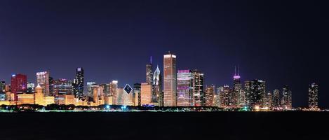 panorama notturno di Chicago foto