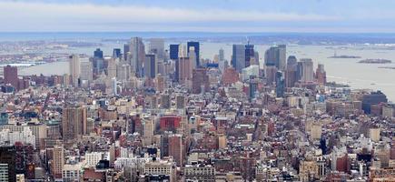 panorama dei grattacieli del centro di new york city manhattan foto