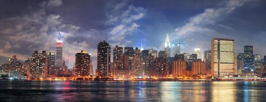 New York City Midtown Manhattan al crepuscolo foto