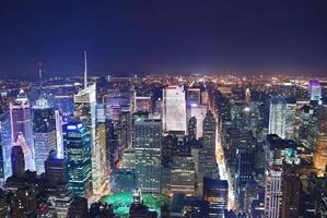 Vista notturna di Manhattan foto