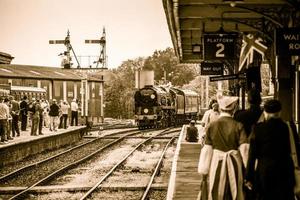 Horsted Keynes, West Sussex, Regno Unito, 2011. 34059 arrivando alla stazione di Horsted Keynes foto