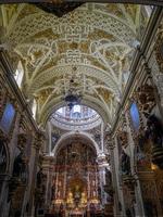 granada, andalucia, spagna, 2014. la basilica di nuestra senora de las angustias, patrono di granada a granada spagna il 7 maggio 2014 foto