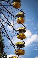 ruota panoramica, città di pripyat nella zona di esclusione di chernobyl, ucraina foto