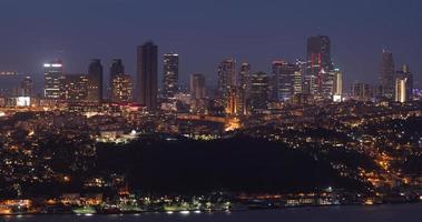 grattacieli nella città di Istanbul, in Turchia foto