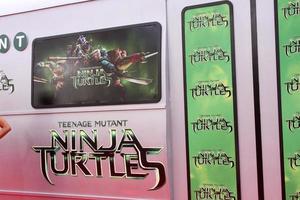 los angeles 3 agosto - atmosfera alla prima delle tartarughe ninja mutanti adolescenti al teatro del villaggio il 3 agosto 2014 a Westwood, ca foto