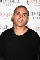 los angeles, 10 febbraio - evan ross arriva al belvedere rosso lancio della bottiglia in edizione speciale ad avalon il 10 febbraio 2011 a los angeles, ca foto