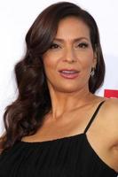 los angeles, 10 ottobre - constance marie all'nclr alma awards 2014 arrivi all'auditorium civico il 10 ottobre 2014 a pasadena, ca foto