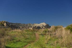 rovine a lato foto