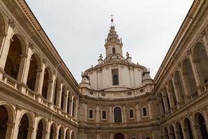 grande chiesa nel centro di roma, italia. foto