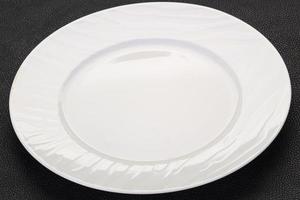 piatto bianco vuoto foto