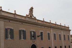 roma, palazzo consulta in piazza del quirinale. foto