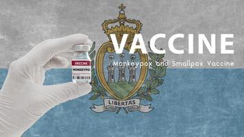 vaccino vaiolo delle scimmie e vaiolo, virus pandemico del vaiolo delle scimmie, la vaccinazione in san marino per l'immagine del vaiolo delle scimmie presenta rumore, granularità e artefatti da compressione foto