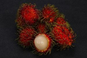 rambutan di frutta esotica dolce tropicale foto