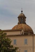 Roma, Italia. particolari architettonici tipici della città vecchia foto