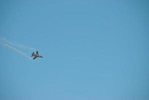 falco da combattimento f-16 foto