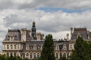 edificio storico a parigi francia foto