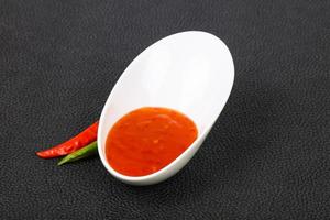 salsa di peperoncino dolce e piccante foto