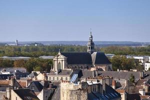 veduta aerea della chiesa di notre dame de la gloriette a caen foto