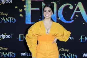 los angeles nov 3 - auli i cravalho alla prima mondiale di encanto al teatro el capitan il 3 novembre 2021 a los angeles, ca foto