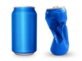 bicarbonato di sodio vuoto sgualcito e lattina di birra spazzatura, lattina di spazzatura schiacciata può riciclare isolato su sfondo bianco foto