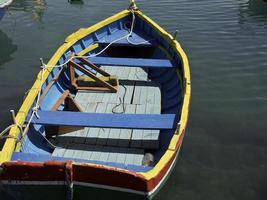 porto di marsaxlokk sull'isola di malta foto