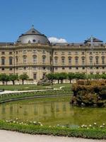 la città di Wuerzburg sul fiume principale foto