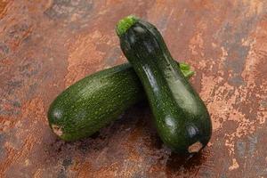 zucchine mature crude foto