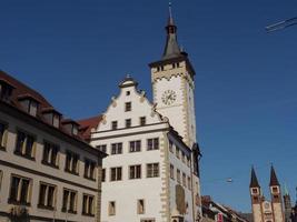 la città di Wuerzburg sul fiume principale foto