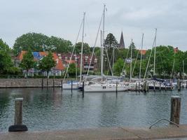 la città di eckernfoerde sul mar baltico foto