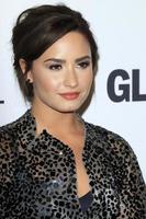 los angeles, 14 novembre - demi lovato al glamour women of the year 2016 a neuehouse hollywood il 14 novembre 2016 a los angeles, ca foto