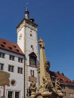 la città di Wuerzburg sul fiume principale foto