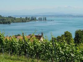 meersburg sul lago di costanza in germania foto