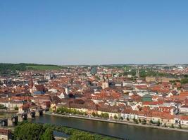 la città di Wuerzburg sul fiume principale foto