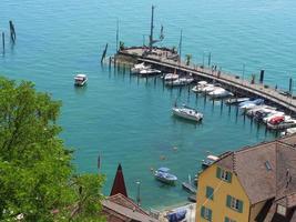 meersburg sul lago di costanza in germania foto