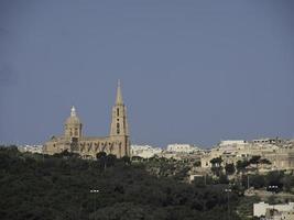 l'isola di gozo sul mar mediterraneo foto