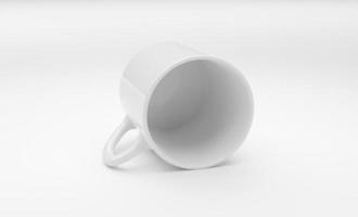 tazza di caffè bianca su sfondo bianco foto