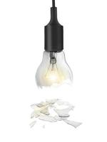 lampadina rotta, sfondo bianco isolato foto