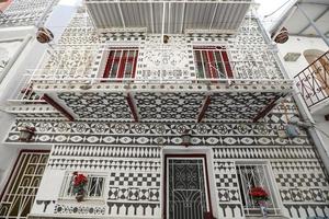 casa tradizionale a pyrgi, isola di chios, grecia foto