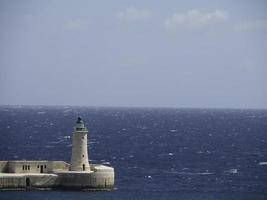 la città di valletta sull'isola di malta foto