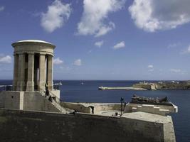 la città di valletta sull'isola di malta foto