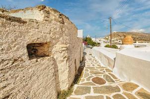 villaggio di chora nell'isola di sikinos in grecia foto