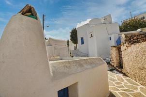 villaggio di chora nell'isola di sikinos in grecia foto