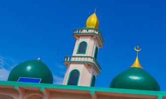 oro turchese thalang moschea lil abidin moschea architettura phuket thailandia. foto