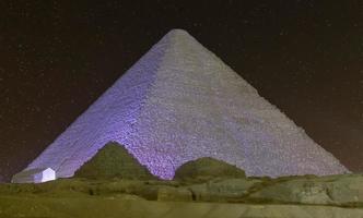 grande piramide di giza al cairo, egitto foto