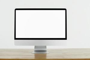 display del computer con schermo bianco vuoto isolare su sfondo bianco foto