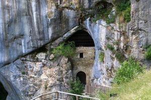 museo nazionale della slovenia - castello di predjama foto