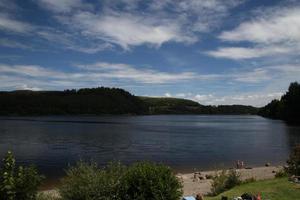 una vista del lago vyrnwy nel Galles centrale foto