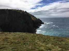 una vista del mare alla fine di terre in cornovaglia foto