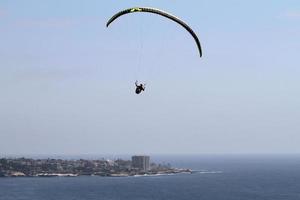 parapendio vicino a la jolla, san diego, california foto